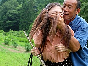 野外露出緊縛 橘メアリー　サンプル画像01